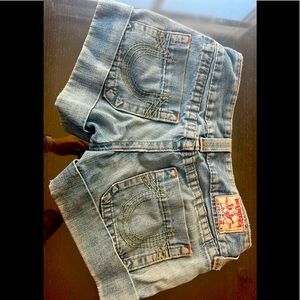 SZ 28 True Religion denim shorts